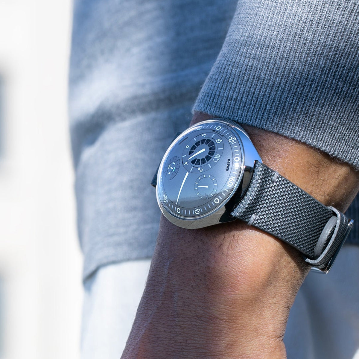 Type Null Watch Buy the Ressence TYPE 2 Grey | eCrown® Dual Time Zone Watch