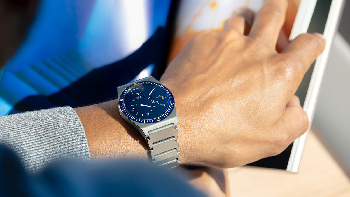 Type Null Watch Buy the Ressence TYPE 7 Night Blue | Titanium GMT Watch
